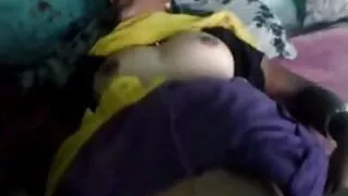 Redhead milf cavalca un lungo cazzo video porno di attrici famose di un ragazzo asiatico