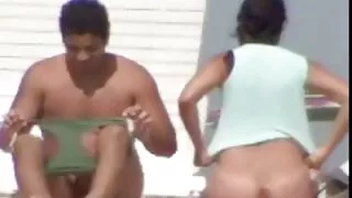 Giovane ragazza scopata dal fidanzato dopo la masturbazione sotto la attrici italiane in film porno doccia