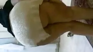 Slut con i capelli corti dà il culo a porno attrici mature italiane un ragazzo ricco in Villa