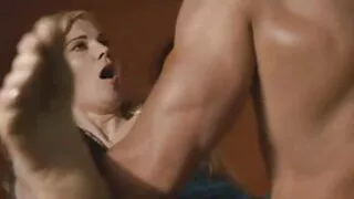 Skinny bionda scopata da un cazzo di grasso in figa video porno attrici famose stretta