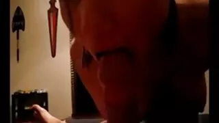 Snello bruna in calze a xxx attrici italiane rete in posa davanti alla telecamera e chat con attori esperti