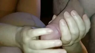 Alla bruna è piaciuta molto la sua prima film hard di attrici italiane festa del sesso dove è stata scopata dalla folla